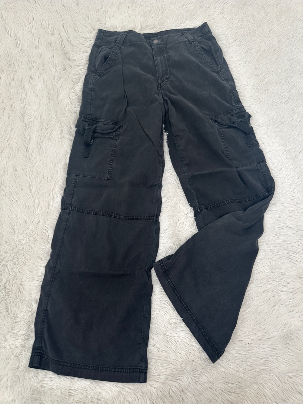 🍏 American Eagle Stretch Super High Rise Baggy Cargo Pant